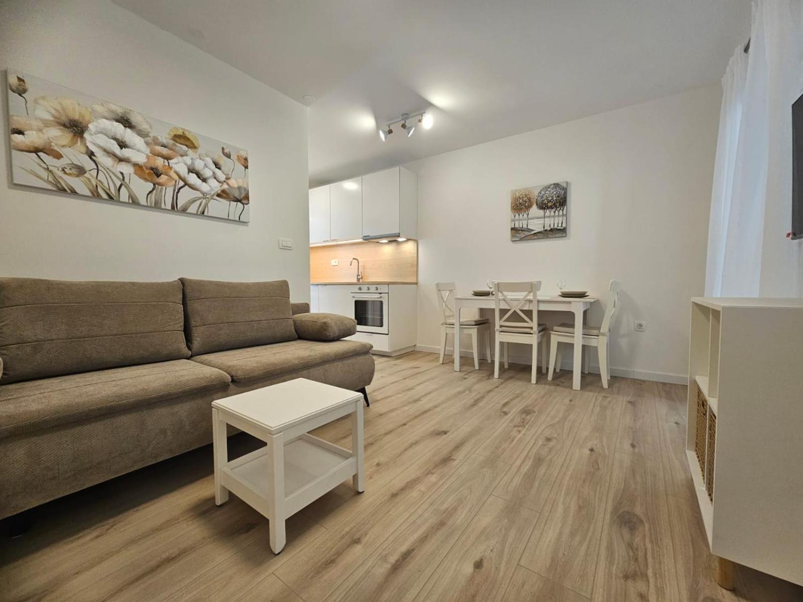 Apartments Miamare 2 プリモシュテン エクステリア 写真
