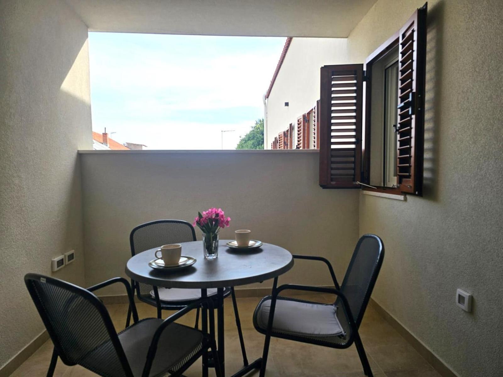 Apartments Miamare 2 プリモシュテン エクステリア 写真